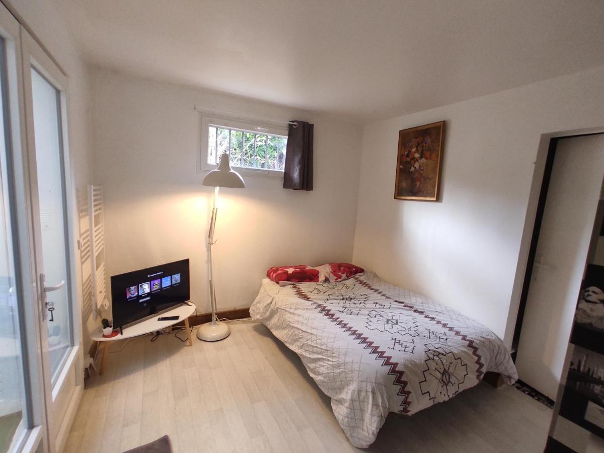 Studio Marjorie Indep. Dans Maison Particuliere Merignac  Bagian luar foto